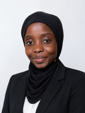 Aminata  .